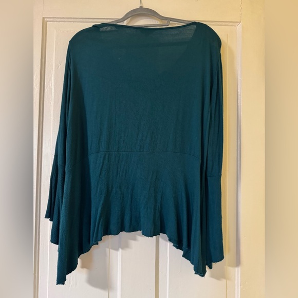 Lucky Brand Boho Viscose High Low Hem Flared Sleeve Blouse Top• Medium - Picture 4 of 6